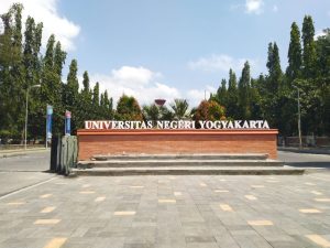Gerbang Universitas Negeri Yogyakarta